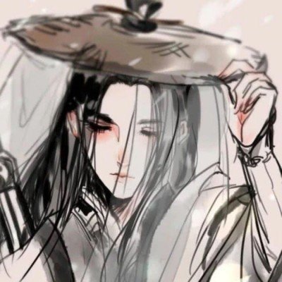 女子挖野菜挖到大蛇 双方都吓坏了